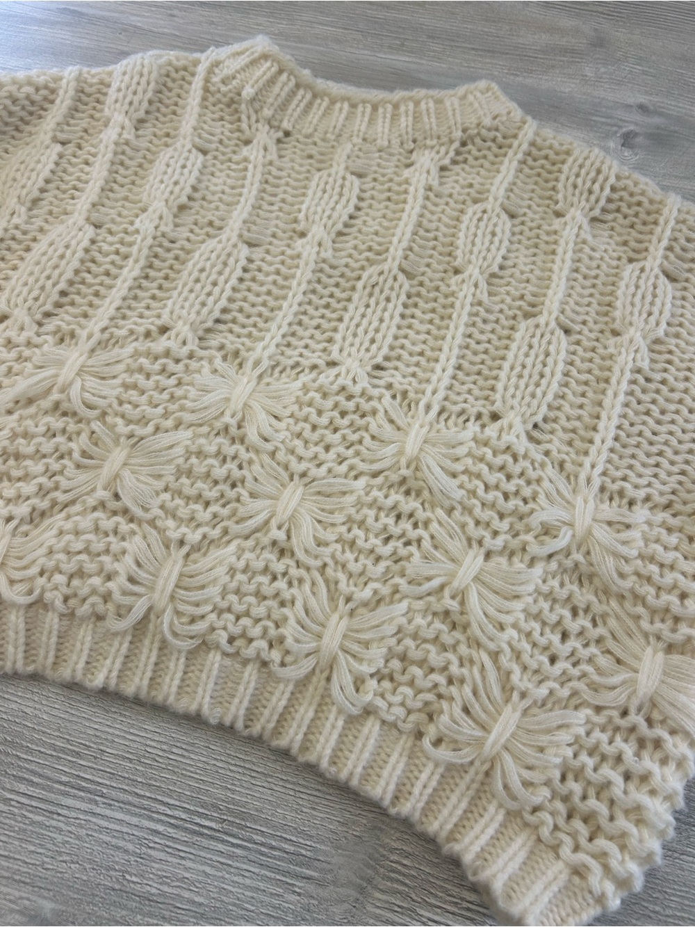 12th Tribe Cream Chunky Bow and Cable Knit Cropped Crewneck Sweater Small - Picture 2 of 9